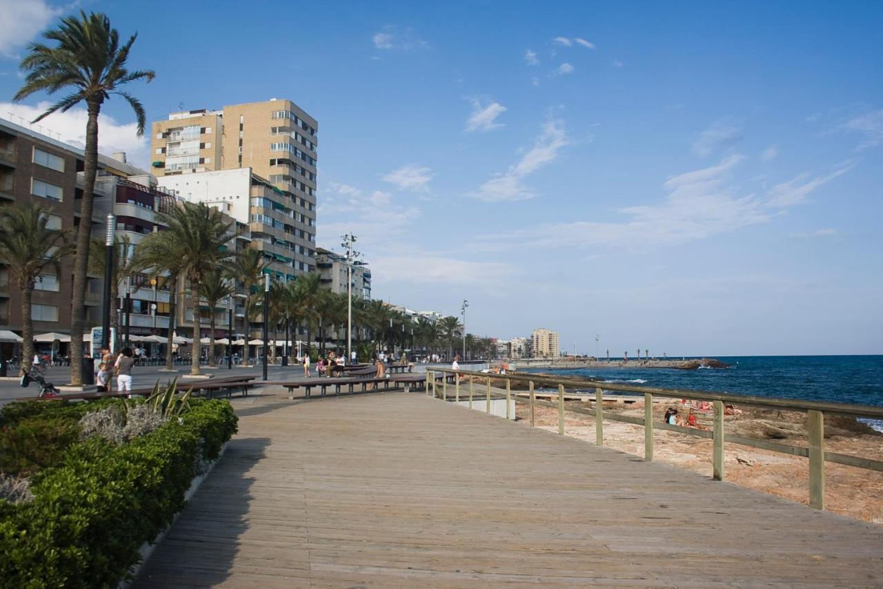 Homely Apartments Playa De Los Locos Torrevieja Ngoại thất bức ảnh