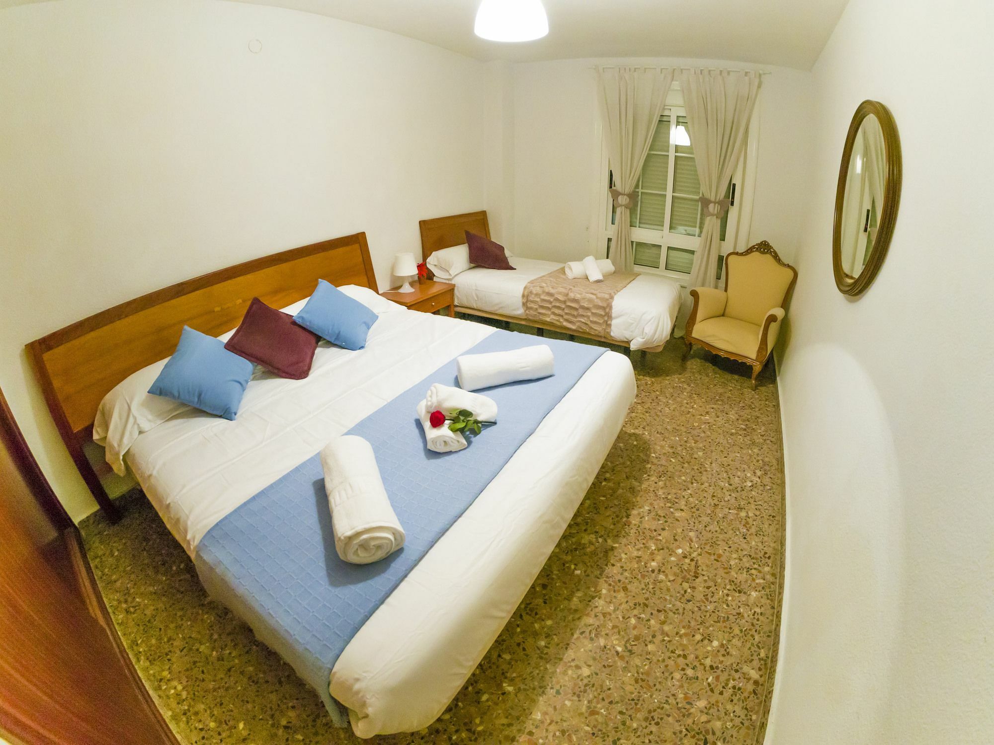 Homely Apartments Playa De Los Locos Torrevieja Ngoại thất bức ảnh