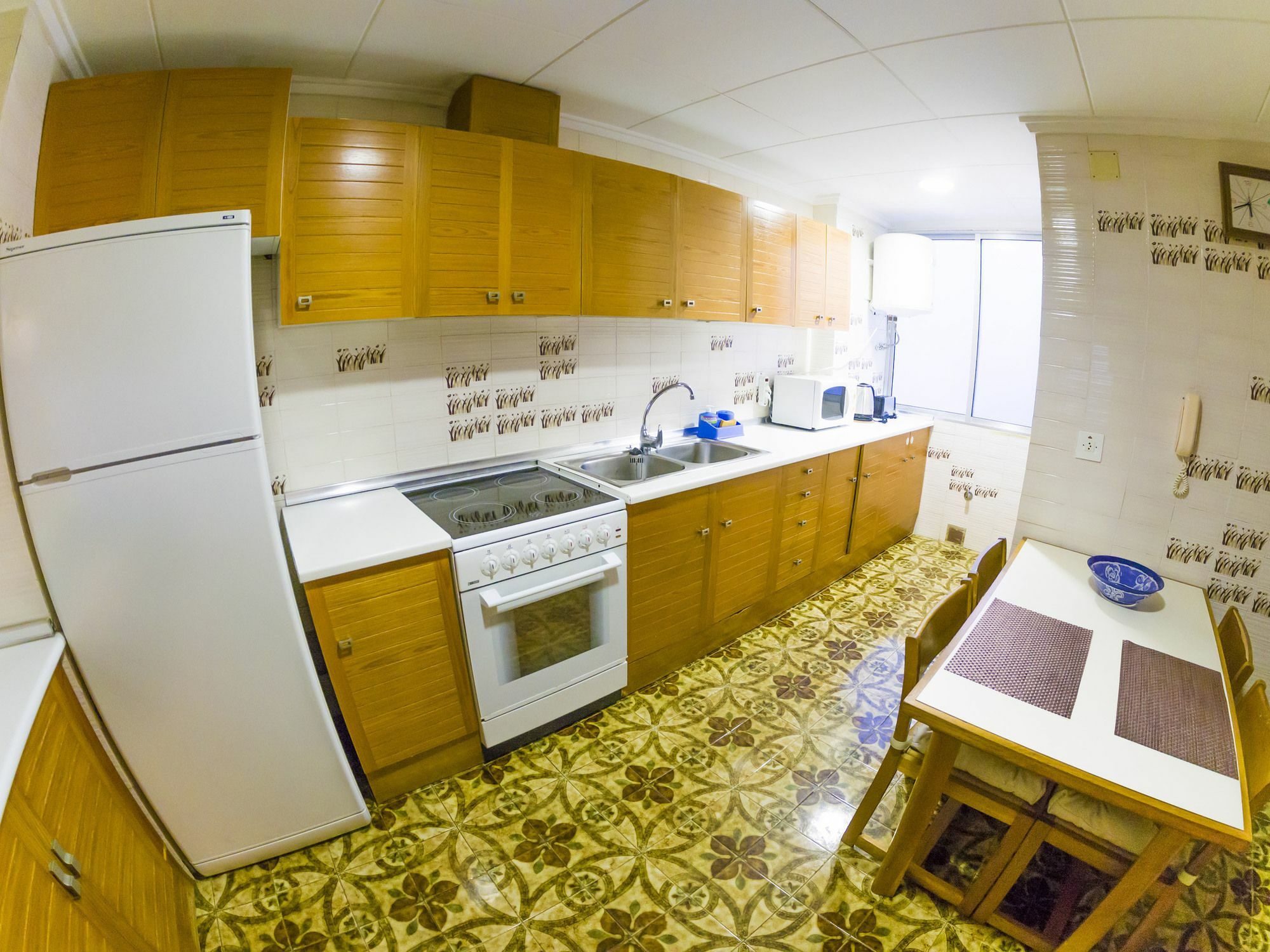 Homely Apartments Playa De Los Locos Torrevieja Ngoại thất bức ảnh